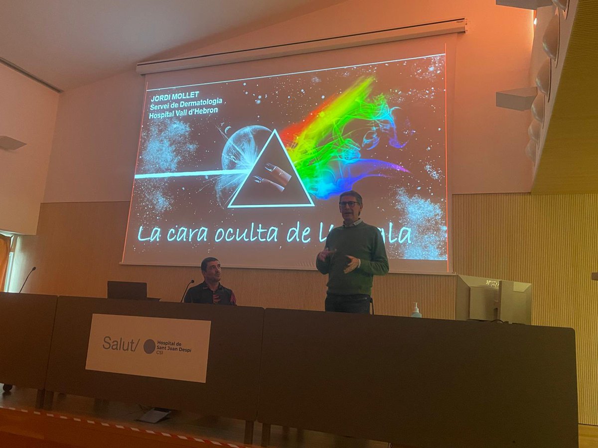 ReumatologiaMT's tweet photo. El nostre company reumatòleg, el
Dr. Manel Pujol, va coordinar i participar ahir en el ll Taller d’Ecografia en Artritis Psoriàsica, patologia en la que és un expert. En el curs van col.laborar altres membres del grup Ecocat de la @SCReuma , i va resultar un éxit. Enhorabona!! https://t.co/25nIzMSOIX