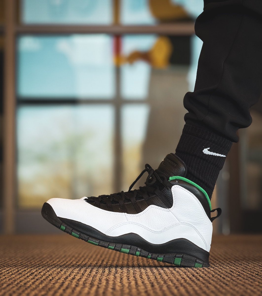 Dayeezy847's tweet photo. #KOTD Seattle 10s 😮💨 #WDYWT #Jordan #Nike #Retro10 #Jumpman #BringThe10sBack https://t.co/0lYpNU5tTM