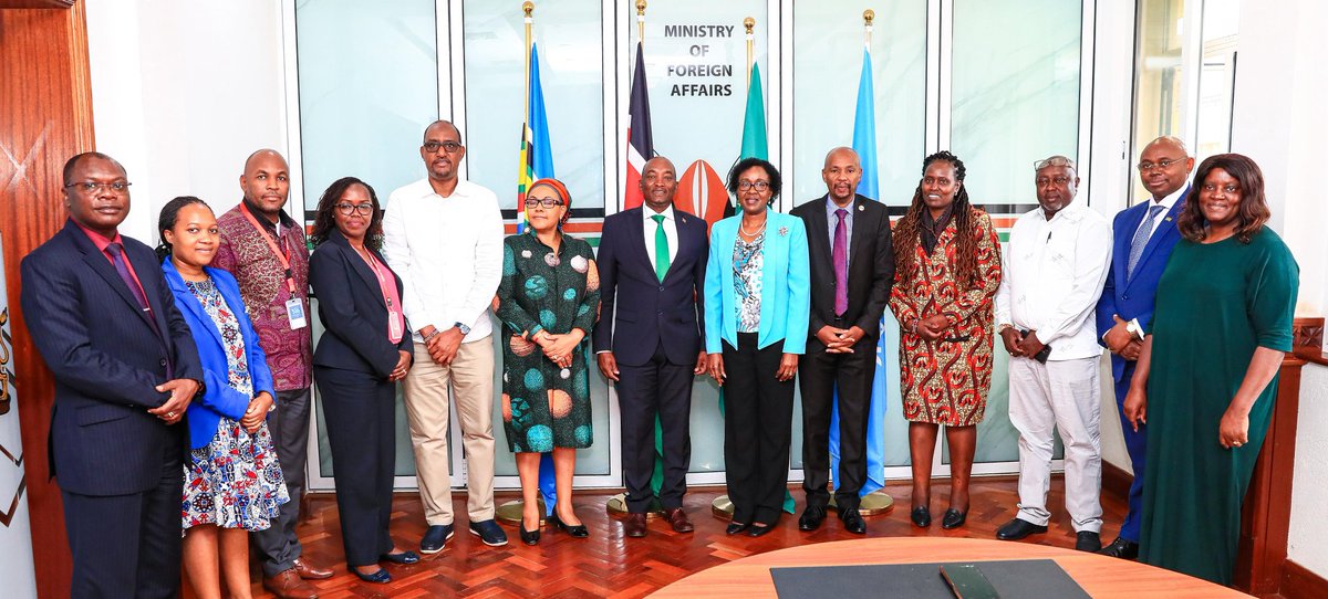 Today @ForeignOfficeKE PS @SingoeiAKorir presided over the handing over ceremony between Ambassador Moi Lemoshira and Amb. Lucy Kiruthu. @LucyKiruthu Amb. Lemoshira handed over the Office of the Director General, Political and Diplomatic Affairs to Ambassador Lucy Kiruthu, who