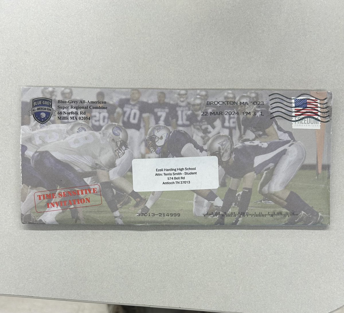 I’AM very thankful to receive an invitation to the BLUE-GREY REGIONAL ALL-AMERICAN COMBINE/BOWL💪💪
#builtonbellroad
#ezellharding 
#Lb
#Rb