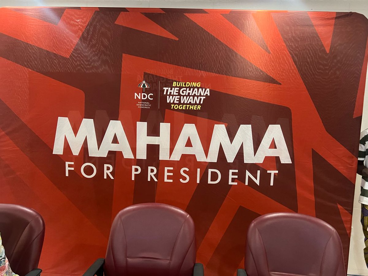 John Mahama enhanced digital infrastructure with projects like the National Data Center and the laying of numerous miles of fiber-optic cable, he intends to do more. #Together4Change2024 #Mahama24hourEconomy #LetsBuildGhanaTogether