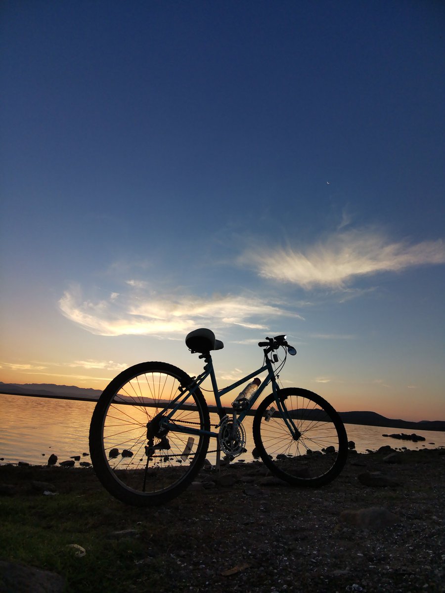 menresa's tweet photo. Algunos le llaman bici, baika o como yo, terapia de viento.
Como sea que le digas...
¡Viva la 🚴 💨!
#DiaMundialDeLaBicicleta #bicitime https://t.co/HdAH85bE4g