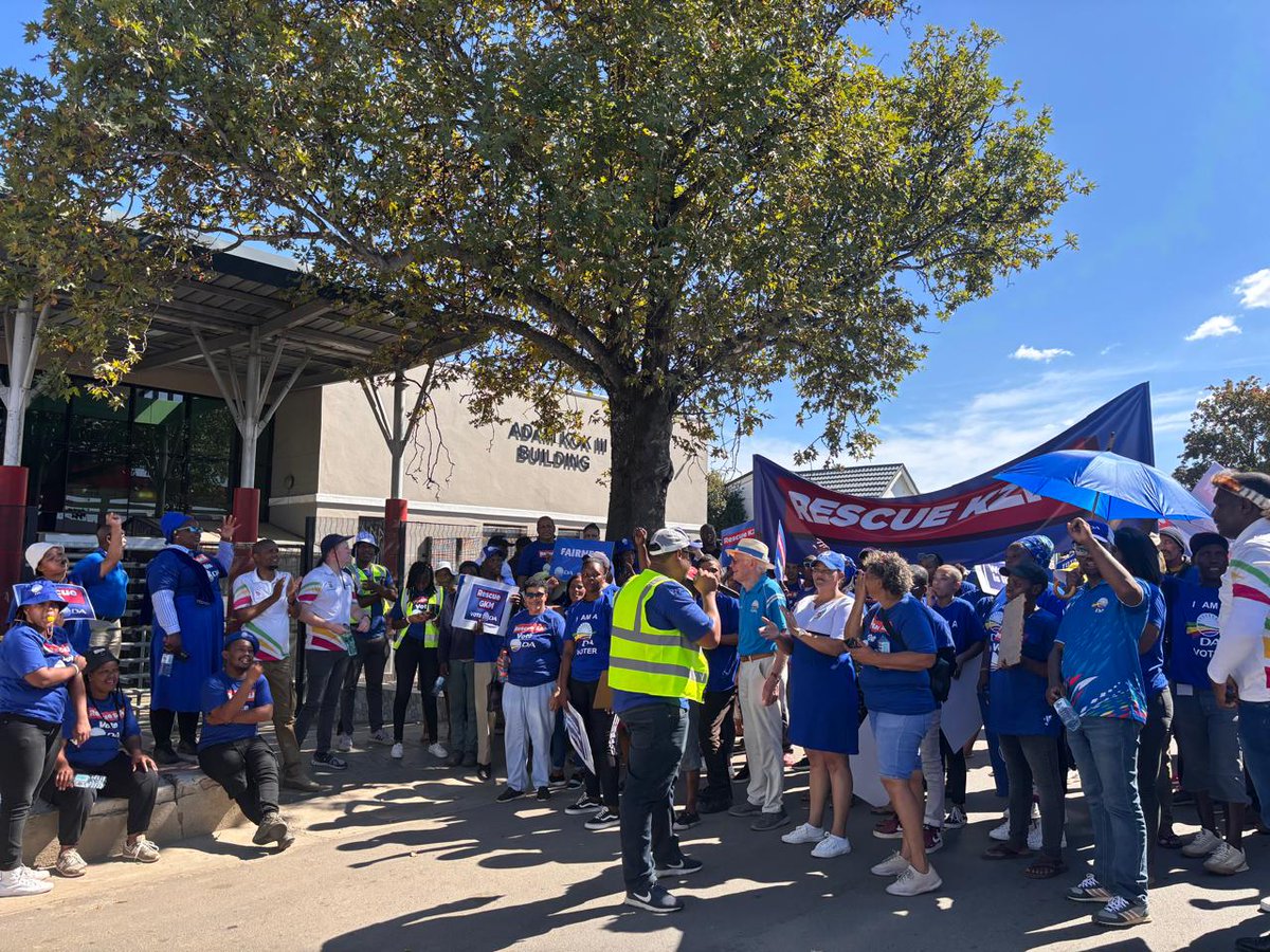 NEWS: The DA today marched to the offices of the ANC-led Greater Kokstad local municipality in southern KwaZulu-Natal to demand better service delivery for suffocating residents. The DA marchers led by DA KZN Chairperson, Dean Macpherson, DA KZN Deputy Leader, Sithembiso Ngema…