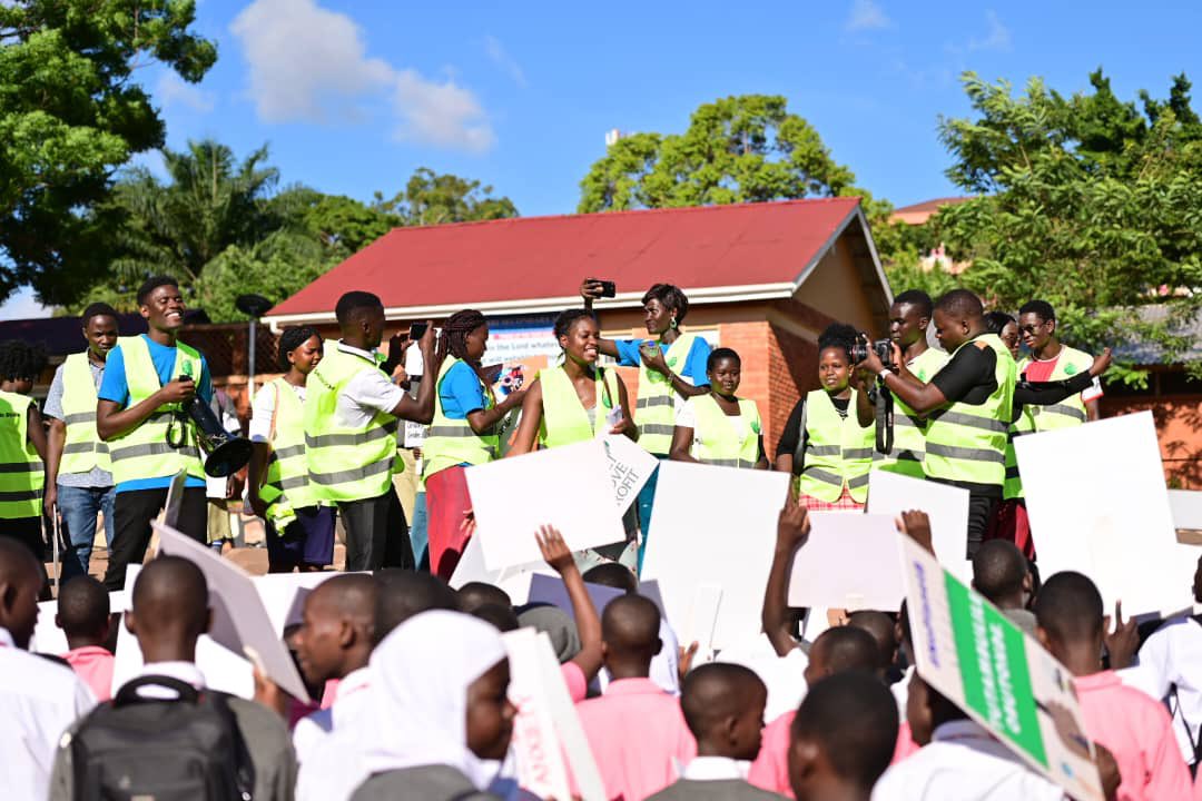 Nakabuye Hilda F. (@nakabuyehildaf) on Twitter photo The people are gonna rise like the waters, we're gonna face this crisis now!!! 
I hear the voice of my great grand daughter screaming #ClimateJusticeNow. 
#GlobalClimateStrike in Kampala ๐ฅณ๐ฅณ๐ฅณ The people are gonna rise like the waters, we're gonna face this crisis now!!! 
I hear the voice of my great grand daughter screaming #ClimateJusticeNow. 
#GlobalClimateStrike in Kampala ๐ฅณ๐ฅณ๐ฅณ