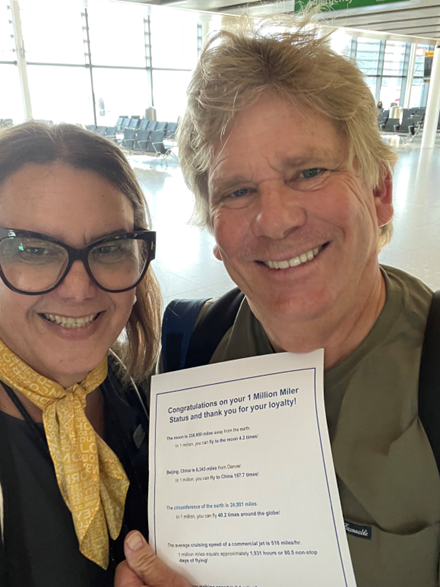 @United we love a celebration. LHR PS team member Marina was on hand to congratulate Premier 1K member Mr Wynn Moore on achieving 1MM today. 👏📷.  We are very grateful for your continued loyalty. <a href="/ammyheathrow/">Ammy Sandhu</a> 
@aaronsmythe <a href="/dantasuk/">Marina Dantas</a>