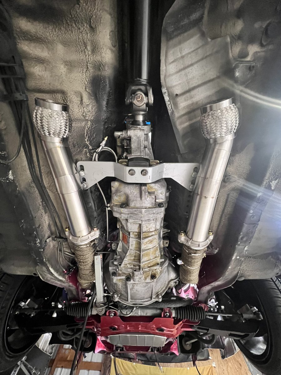 AnsonIceFactory's tweet photo. #LSX83 exhaust is underway https://t.co/gsw800P2wT