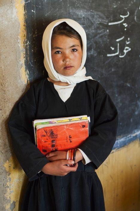 944 days since the #Afghan Taliban banned teenage girls from schooling in Afghanistan.
#Afghanistan remains the only country in the world that women are deprived from getting education.

#EmpowerHerFuture 📚💫🇦🇫'
#LetAfghanGirlsLearn 
#Afghanistan 🇦🇫