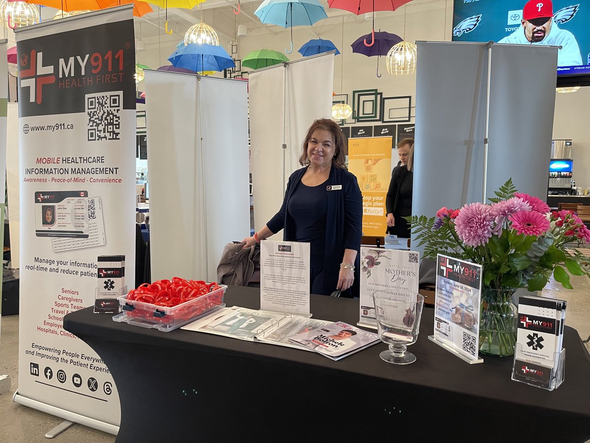 📷 Thank you @LdnOntChamber for hosting an incredible MEGA Business After 5 event last night! I had the pleasure of meeting so many amazing people - thank you to everyone who took the time to stop by my table to learn more about @MY911_Inc
