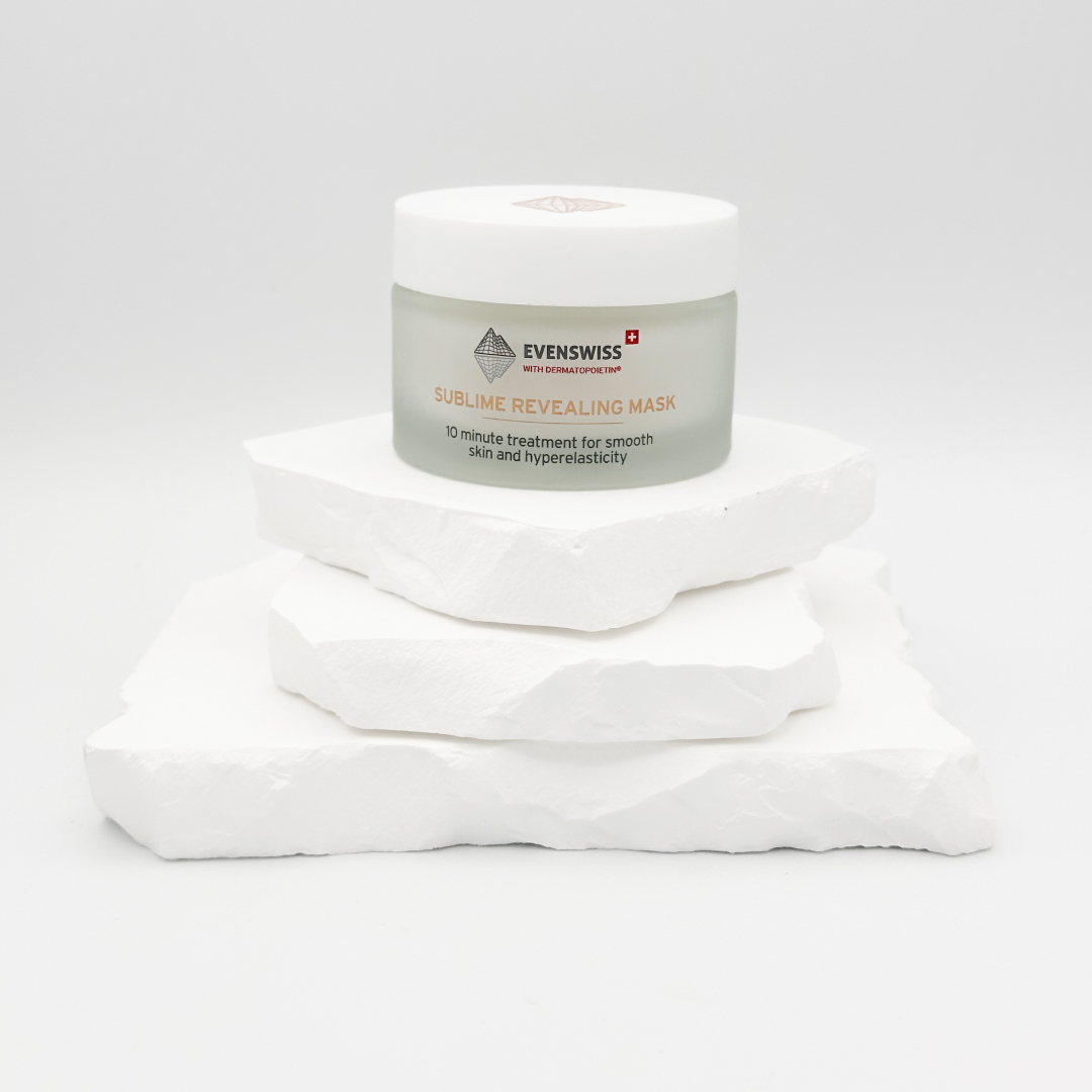 Evenswiss_CH's tweet photo. Sublime Revealing Mask—an advanced formulation designed to enhance skin firmness, elasticity, and hydration while refining skin texture for a truly radiant complexion 🤍 #evenswiss #sublime #revealing #mask #sublimerevealingmask #firmness #elasticity #hydration #refining https://t.co/H5wlQciSGg