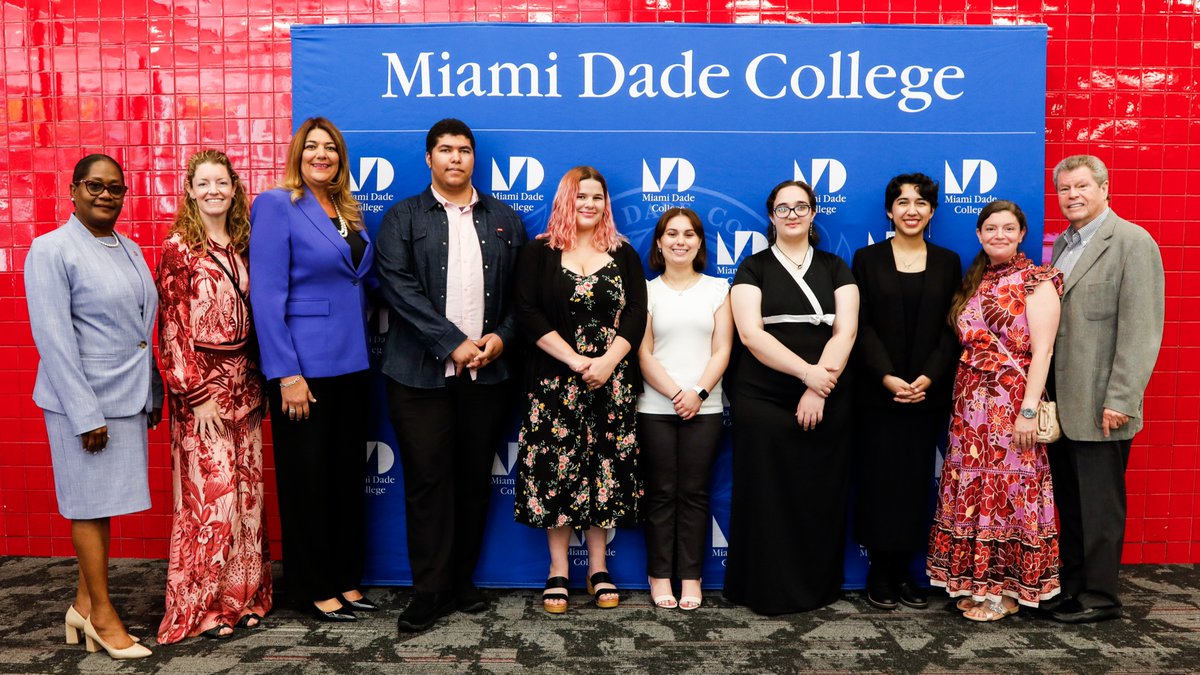 MDCollege tweet picture