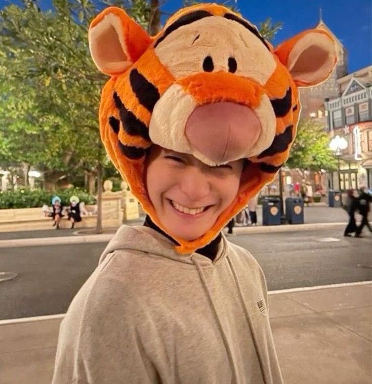 gigi VIO A ZAYN | inactiva tweet media