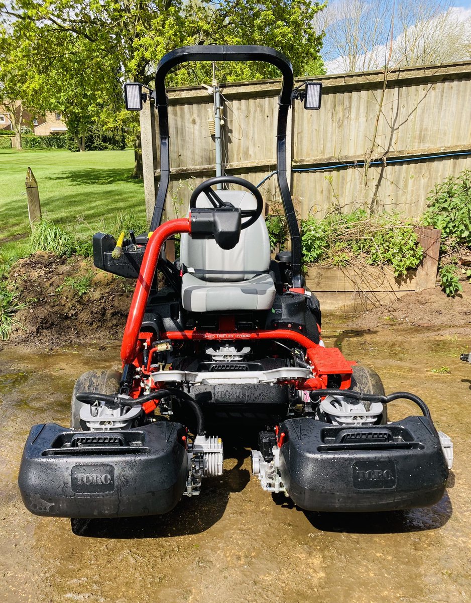 Danny Lake tweet media