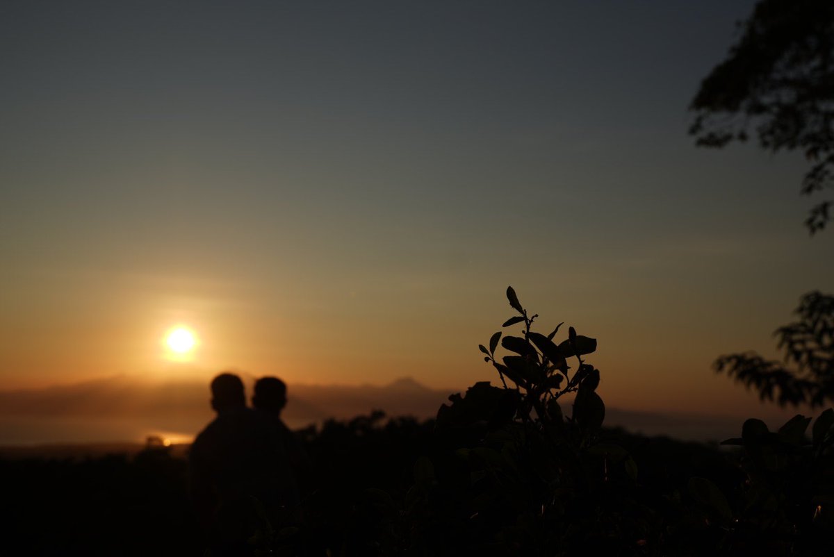 mikee2991's tweet photo. Mahiwaga.Pipiliin ka. Sa.Araw.Araw
#chasingsunsets https://t.co/mMuTFDj7oa