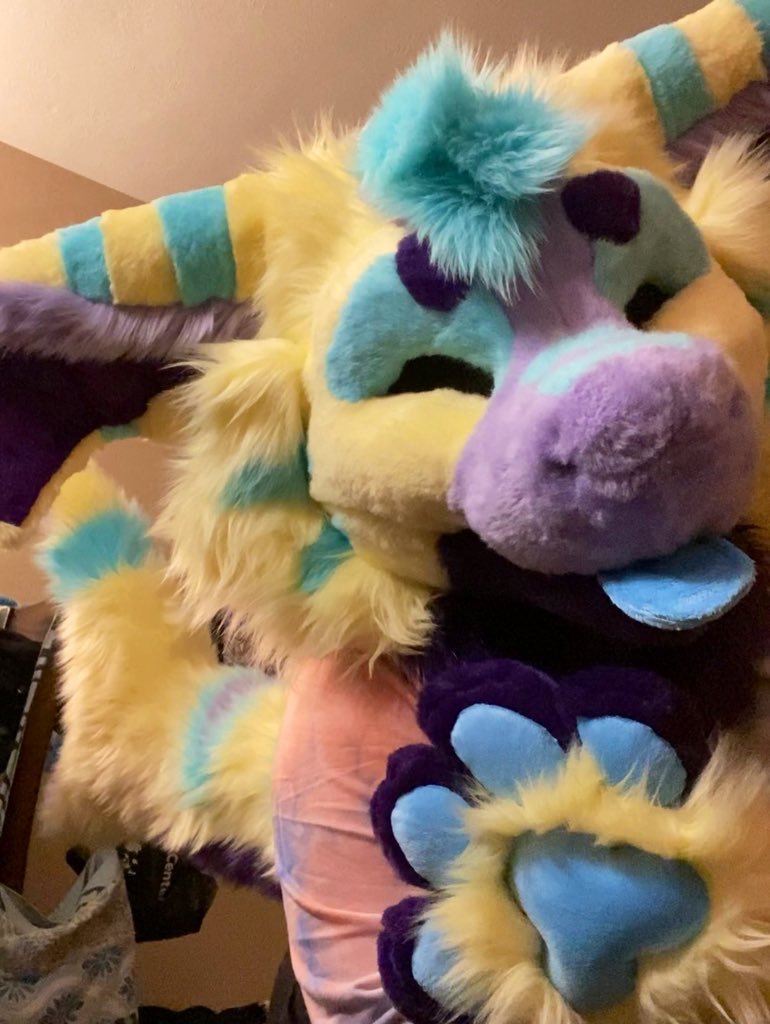 On this #FursuitFriday I've decided to put my adorable Manokit, Aku, up for adoption. Fits 24 inch head; she's brand new and so cute. I, unfortunately, have disconnected. Help me find her a great home! #fursuitforsale