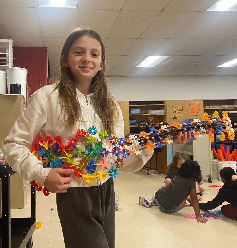 Katie Van Eck tweet media