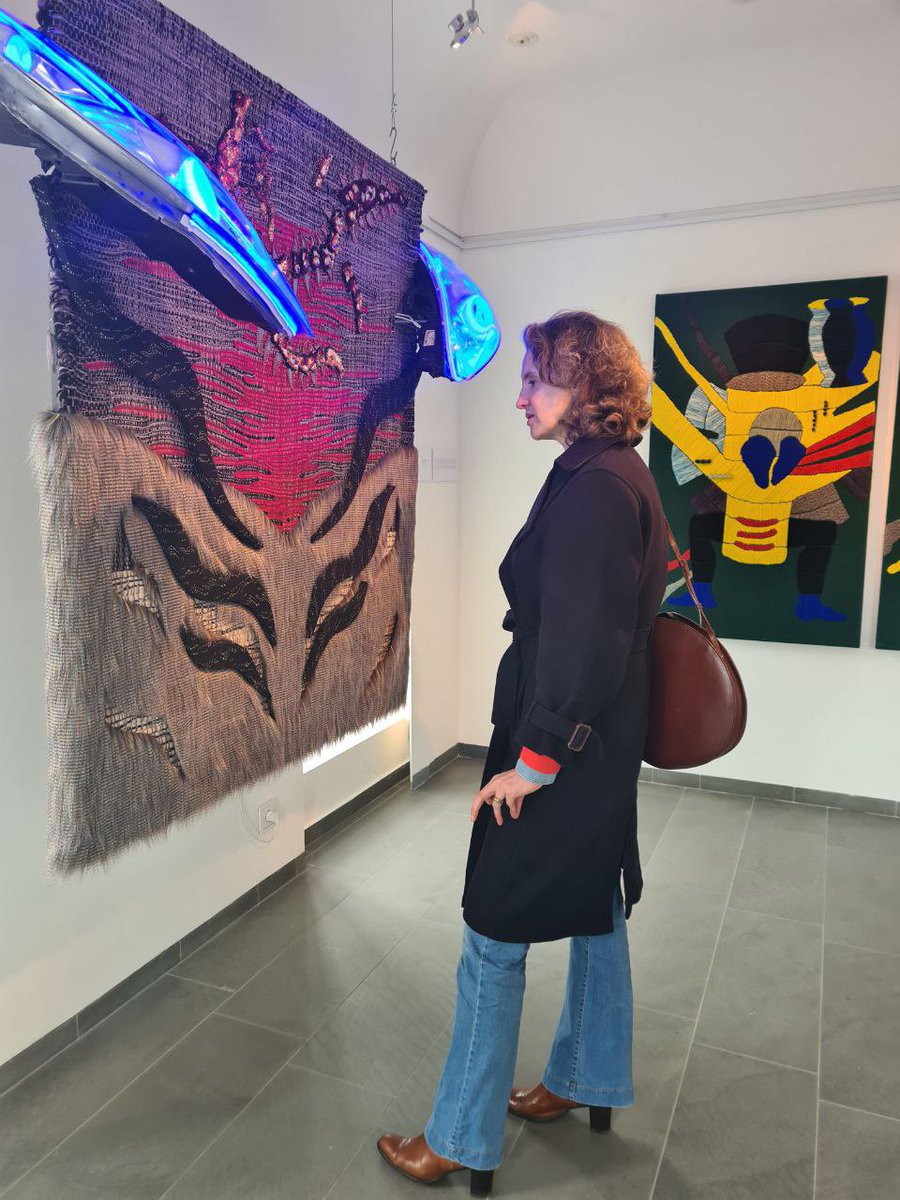 #Culture en #circo « Art et Sport » en cette année olympique à l’Escale de #Levallois. « Entre leurs doigts » sur l’art contemporain du tissage au Pavillon Vendôme à Clichy. 2 expositions gratuites jusqu’à la fin de la semaine prochaine.