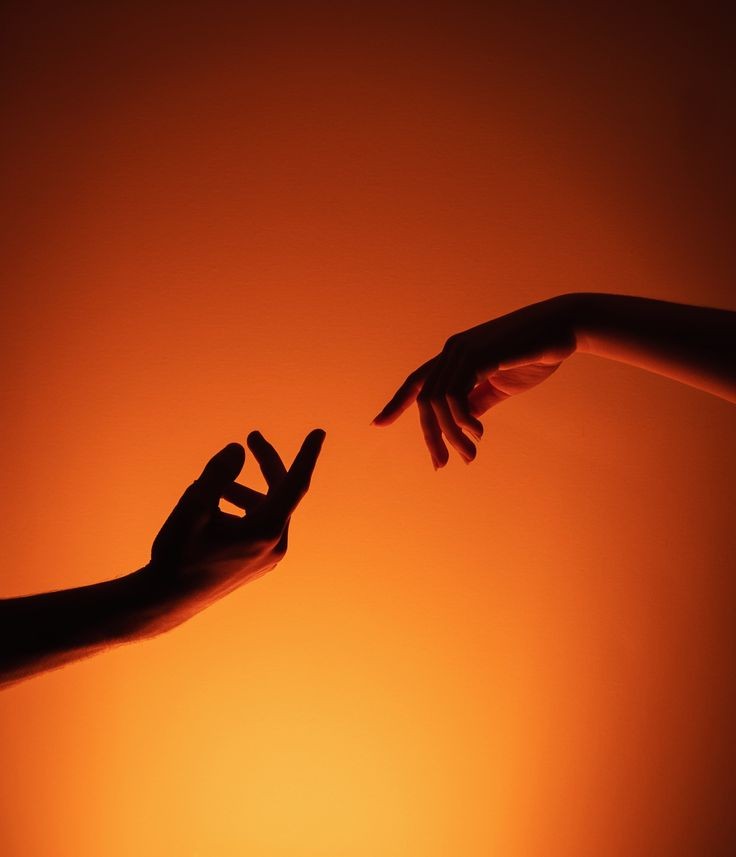 xsuihz's tweet photo. Hilo de cositas que voy subiendo sobre #ProyectoAlas para que no os perdáis nada 👀
- Ci-fi + romance
- Criatura inteligente x humana
- Representación disca y LG(B)T+(A)
- Sunshine x sunshine
- Relación sana, nunca se harían daño la una a la otra a pesar de todo lo que viven 😭 https://t.co/kCSqjvgEFu
