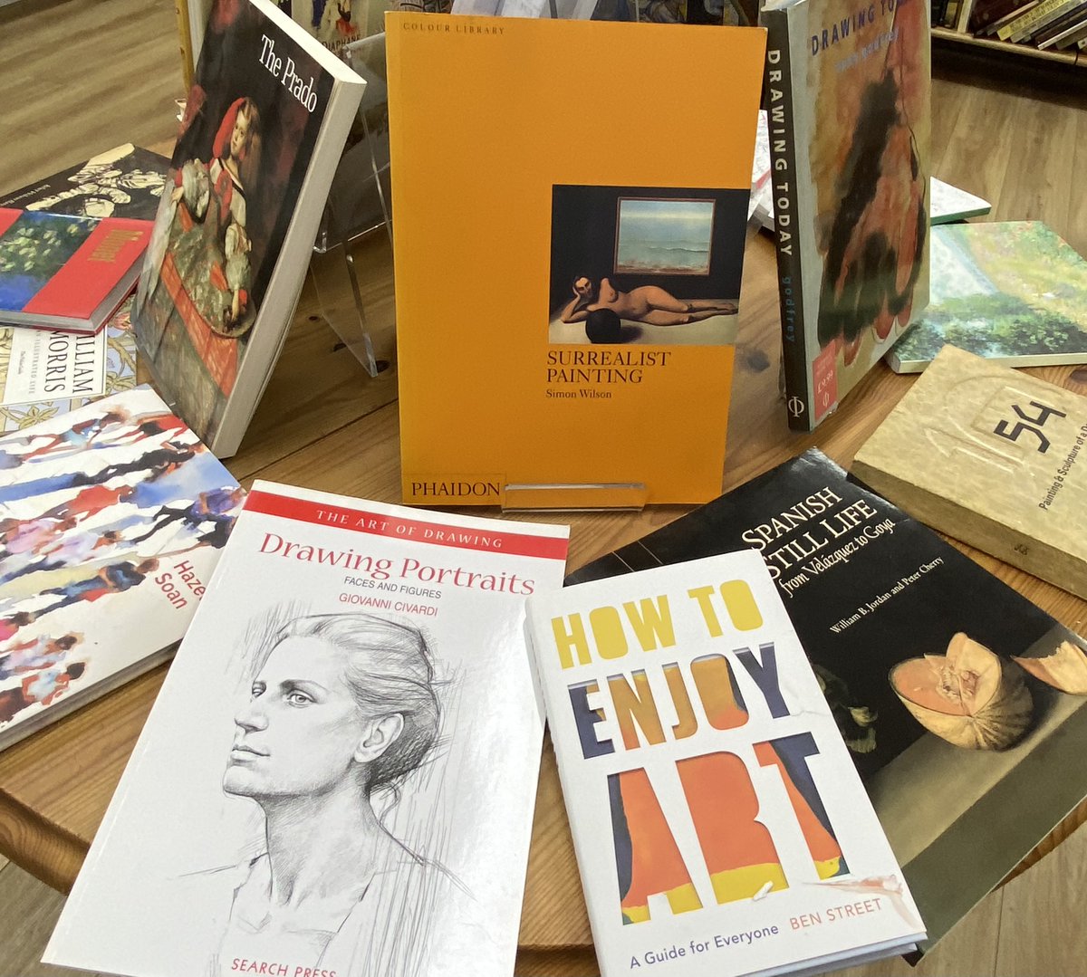 The Round Table display @StAOxfamBooks, as well as the window display, features #art and #artists - drop in and take a look! Catherine Street, 9am-5pm daily, 'cept Sundays (noon-4pm). #books #vinyl #CDs #DVDs #sheetmusic ... and much more!