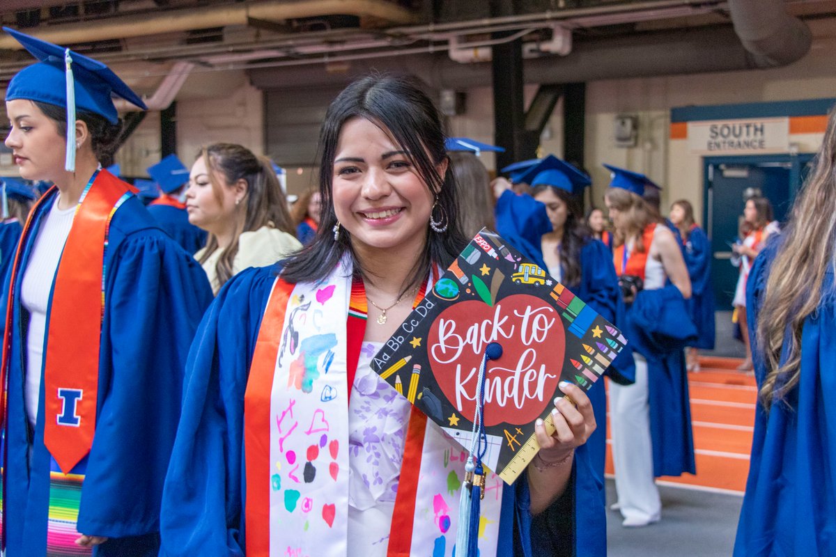 ☝️ week left to register for Convocation. Don't miss the big celebration in your honor. Register today for the College of Education Convocation Ceremony on May 12 at 9 a.m. See you there: education.illinois.edu/convocation