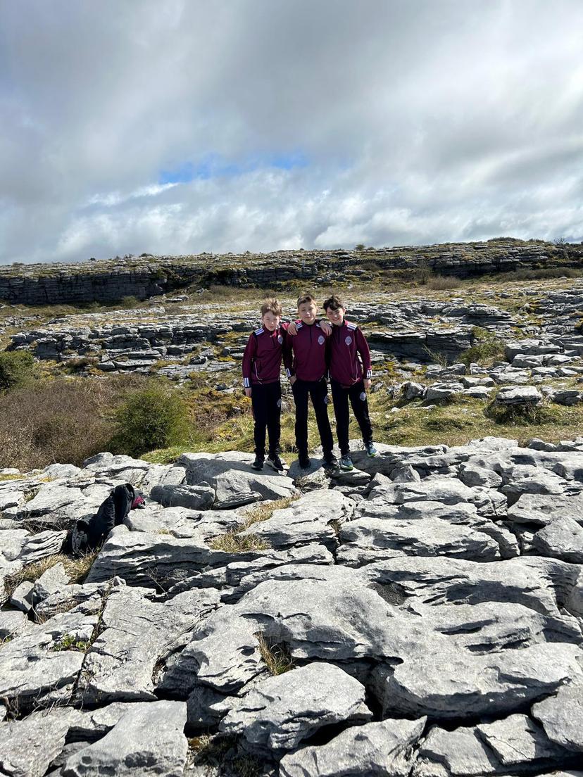 CBSKilkenny1859's tweet photo. 1st Year students and geography teachers had an amazing day out on our annual trip to the Burren, Co Clare. We visited Poulnabrone Dolmen, the Ailwee Caves and The Burren Visitor Centre in Kilfenora. A hugely educational and enjoyable day #brotherstogether https://t.co/hllCg8Kncs