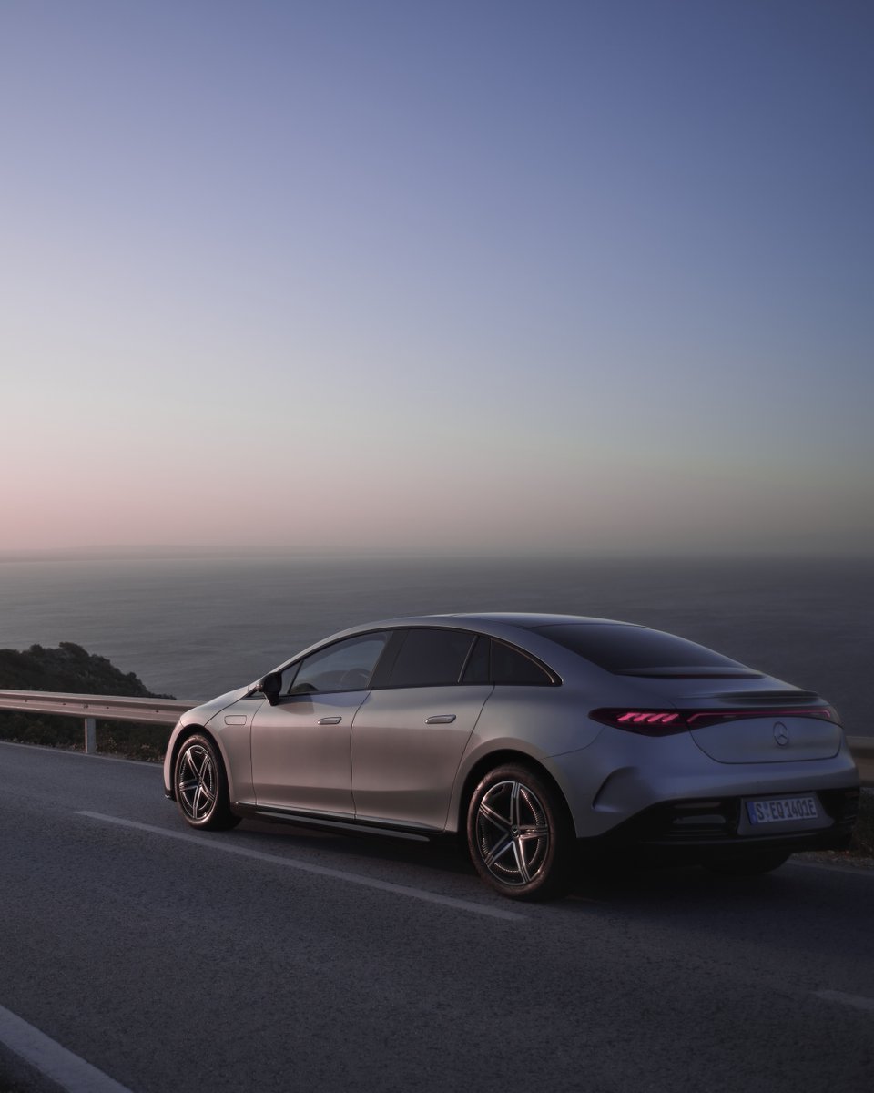 Stepping forward to the circular economy approach. Conserving resources is part of this: we’re aiming to increase the share of secondary raw materials in our new vehicle fleet up to 40% by 2030. Tomorrow drives #MercedesBenz: mb4.me/tdmb #Sustainability