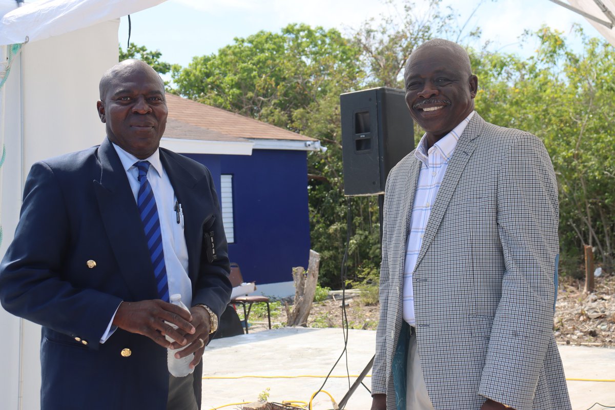 We were grateful to have a number of staff and faculty on the ground in Green Castle yesterday to witness the historic opening of an extension of our institution in Eleuthera.
.
.
.
.#btvi #btvi242 #eleuthera #eleutherabahamas