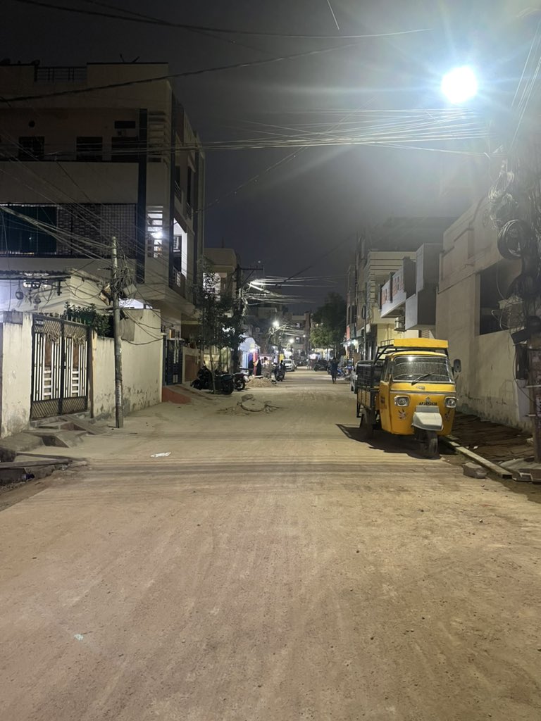 avinashfcb's tweet photo. @GHMCOnline @CommissionrGHMC viveknagar, ramanthapur, 500013
Please try to clean this area ASAP because it has been to long and people are suffering with sand dust on road https://t.co/clHBZI5m5U