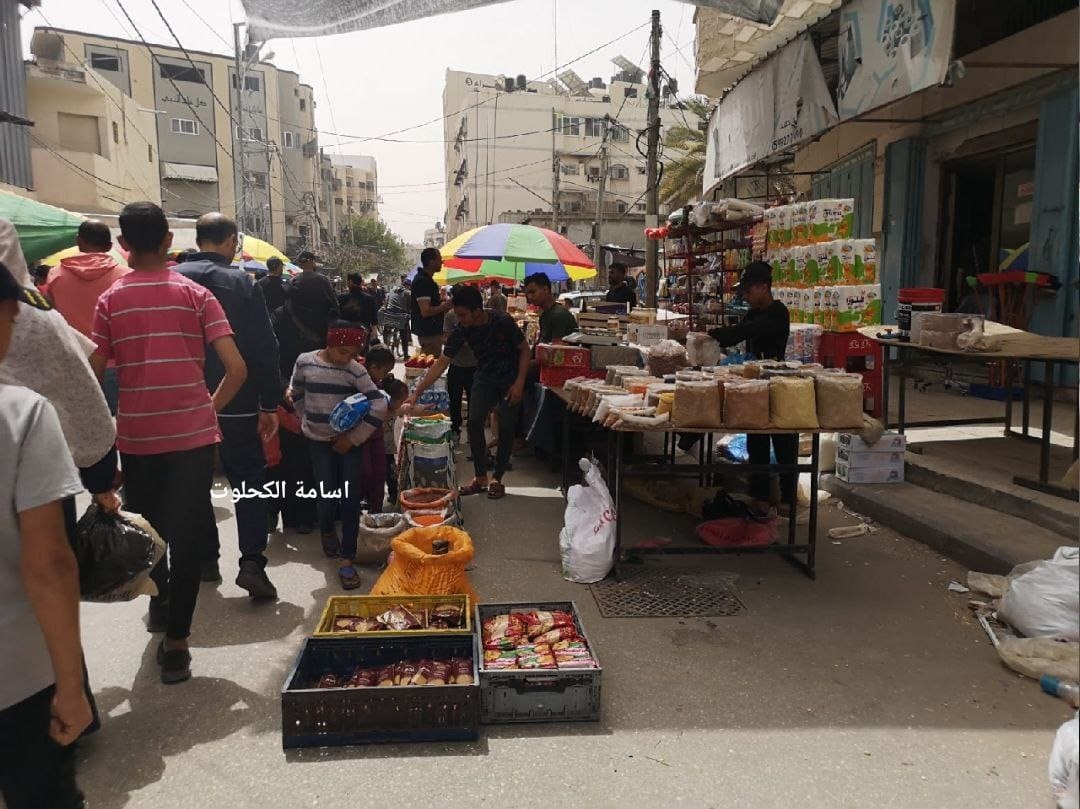 A market in northern Gaza, today, April 19.