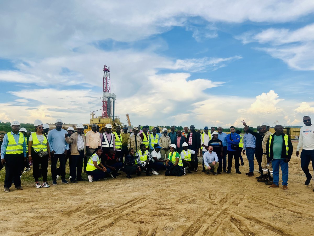 The project involves drilling 426 wells from 31 well pads over approximately 4.6 years, utilizing three drilling rigs. At peak production, the project aims to produce 190,000 barrels of oil per day. Oil and associated gas will be processed and cleaned up at the Central