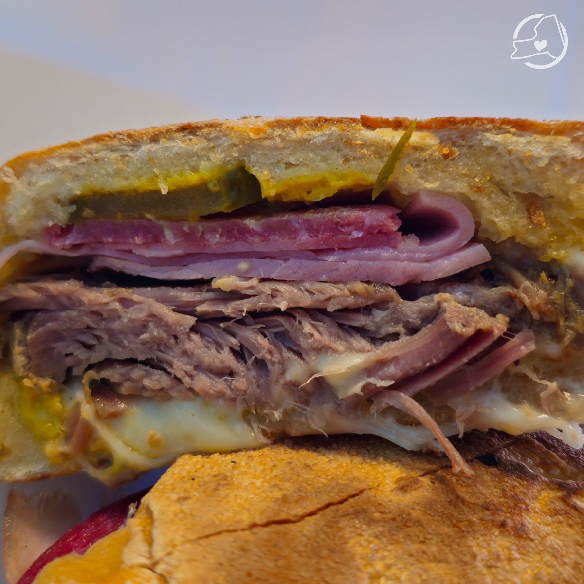 ThisisCNY's tweet image. Mofongo and empanadas galore.🇵🇷

"Olive Garden may have the trademark on the 'When you’re here, you’re family' slogan, but truthfully, it would be better suited for Mamacitas Puerto Rican Kitchen," writes @JacobPucci.

Read his full review here:
this-is-cny.visitlink.me/9JRI1h #thisiscny