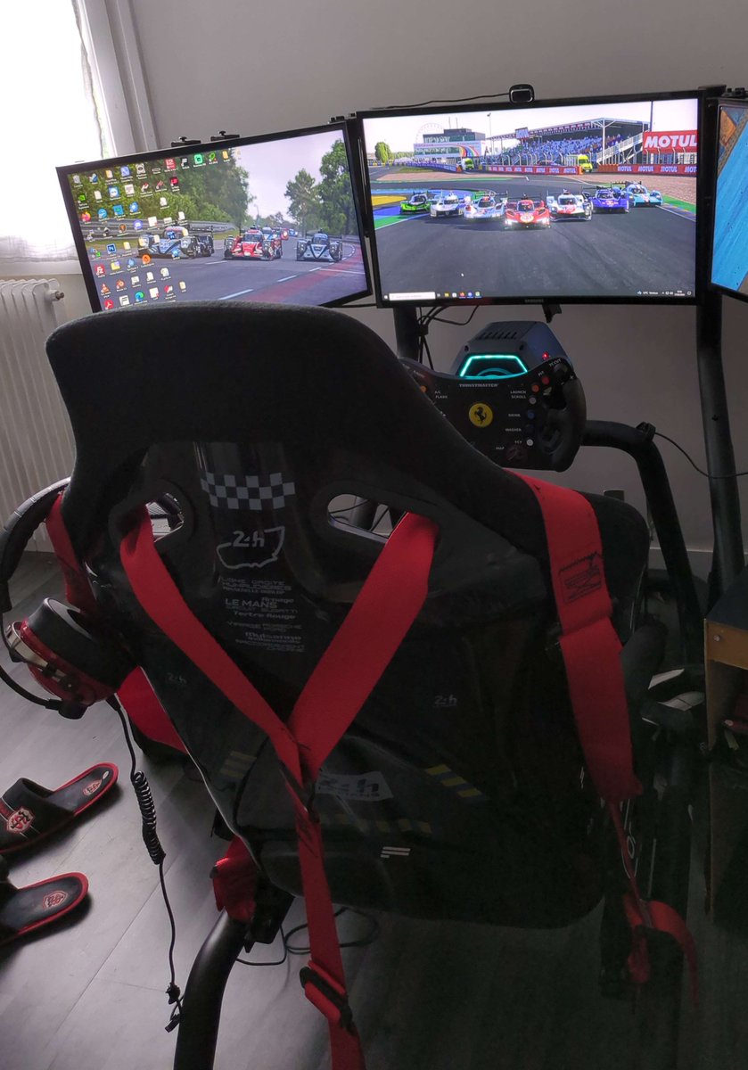 Happy #FriendFriday ! Thanks to Loïc from our Discord (provost.loic on Insta) for sharing his setup 🔥 Do not hesitate to send us yours if you want to be featured 📸 ◾Featured setup: T818 / Ferrari 488 GT3 Wheel Add-On / T. Racing Scuderia Ferrari Edition-DTS