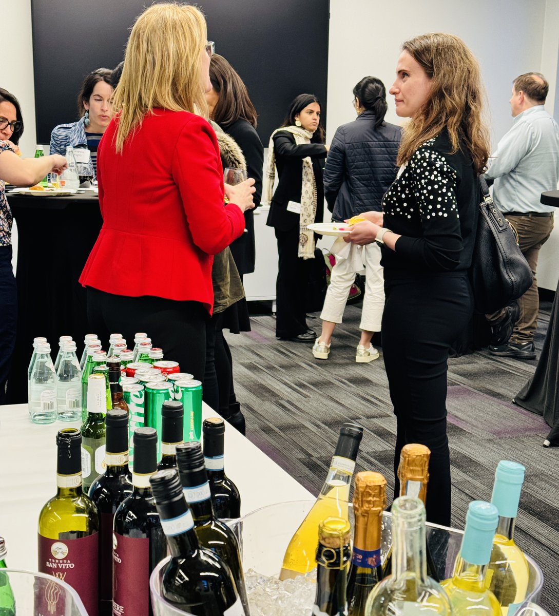As we wrap up this busy week, we would like to thank everyone who attended last night's @WomenInBio_NY event which focused on catalyzing #growth for #startups! Special thanks to the expert speakers from the @NYCEDC for leading such a vibrant and engaging panel #networking