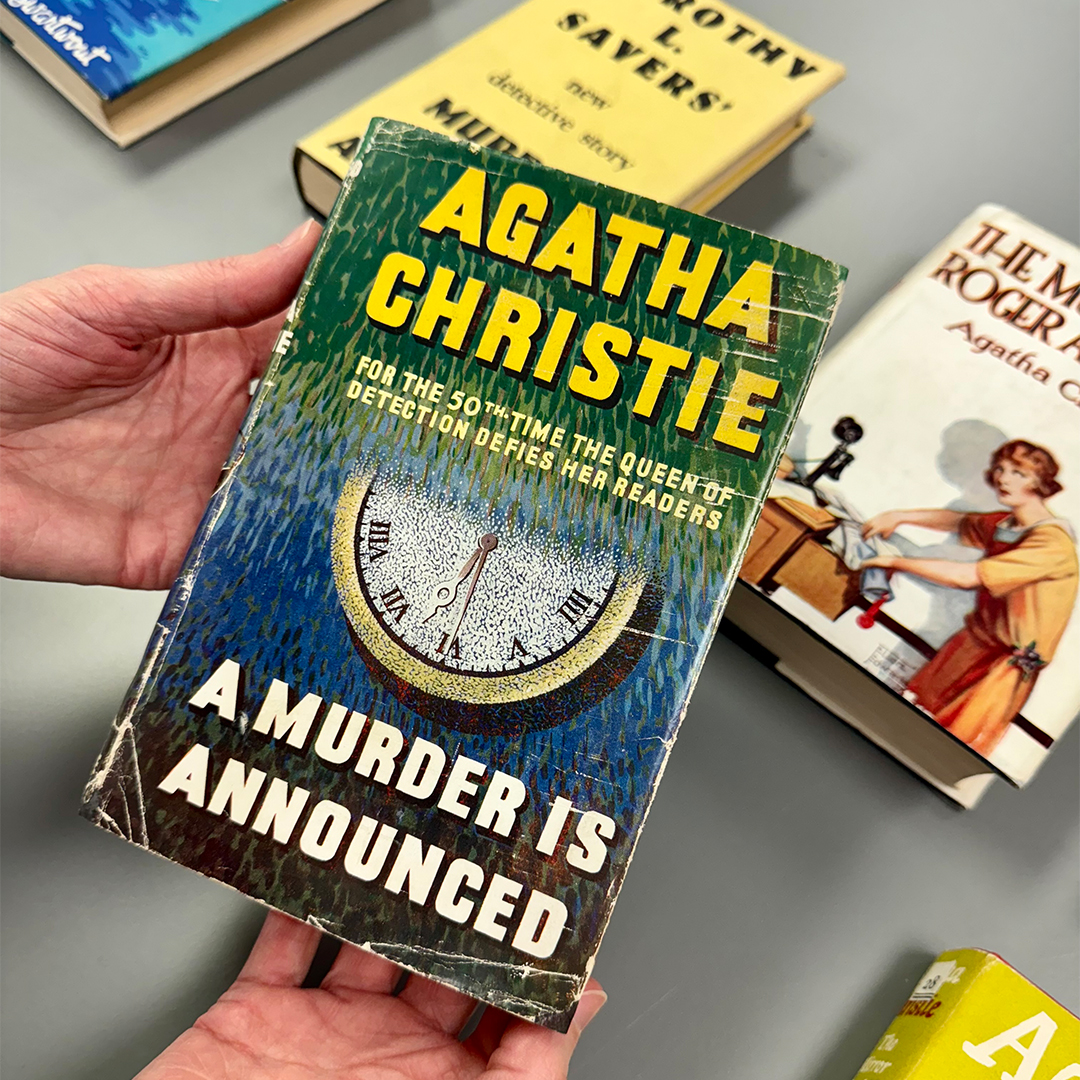 See several first-edition books up close by authors such as Agatha Christie, Wilkie Collins, and Arthur Conan Doyle at a new crime fiction exhibition in Cambridge. Murder by the Book is free to attend and is open until 24th August. Find out more: bit.ly/CambUniLib24