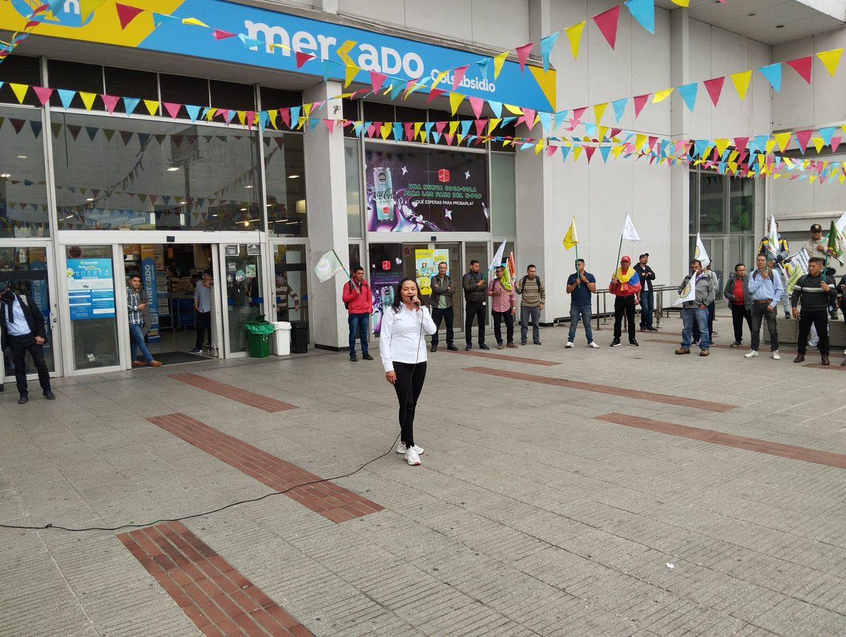 UTCFColombia's tweet photo. Ante incumplimiento de acuerdos convencionales, q afectan a varios afiliados, levantamos la voz ante la administración de @Colsubsidio_Ofi esperando q los altos directivos, sepan lo q está pasando. 

Apoyamos el crecimiento de la Caja, pero respetando los derechos laborales https://t.co/4MxTSlwl09