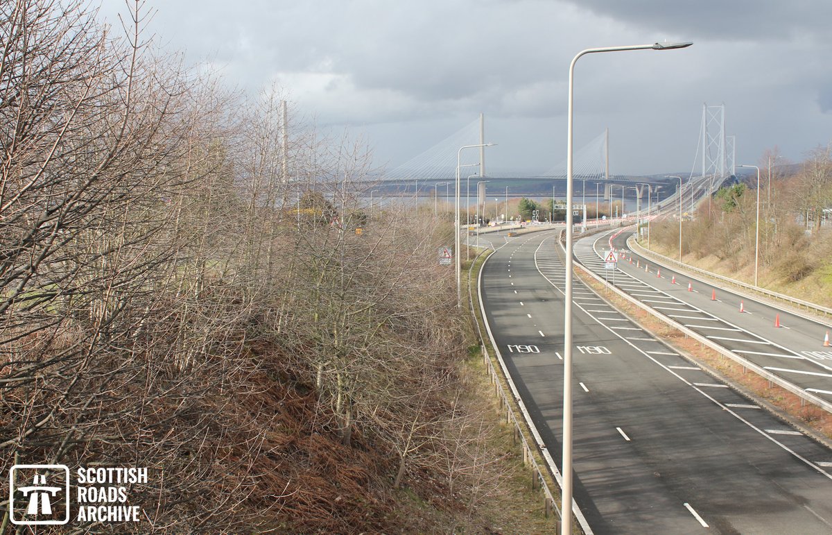 #ThenAndNow Our old photo this week is from September 1964 and shows the queues for the new Forth Road Bridge on its opening day. This is taken from the Echline junction looking north. A rare example of a road being less busy as time goes on! 🛣🤩 #Edinburgh #Archives