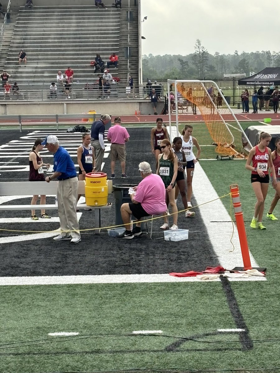 That a baby Jamie! She is STATE BOUND!!! First time ever for a distance runner to go to STATE for MCHS! <a href="/JamieKlander/">Jamie Klander</a> <a href="/MCHSAthleticDep/">MCHS Athletics</a> <a href="/KatyISDAthletic/">Katy ISD Athletics</a> <a href="/CreekRams/">Mayde Creek Rams Athletic Booster Club</a> <a href="/MaydeCreekXCTF/">Mayde Creek XC-Track</a> <a href="/MaydeCreekTF/">Mayde Creek Track and Field</a> <a href="/Siemers_XC_TF/">Shawn Siemers</a>