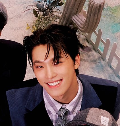 jungchanisms's tweet photo. IM OBSESSED THEIR SMILES ARE SOOO TOOTHY https://t.co/xbCtSTKXDF