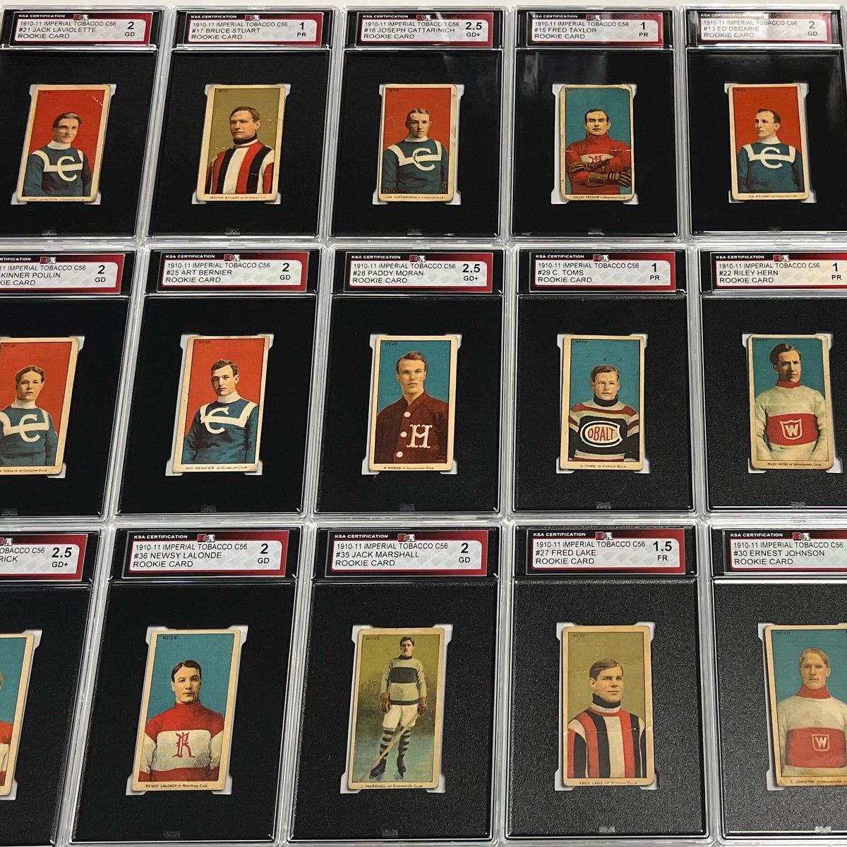 Here’s something you don’t see everyday!😍

#ksagrading #canadiangrading #sportscardgrading #sports #cards #gradedcards #collectibles #thehobby #sportsmemorabilia #whodoyoucollect #hockey #hockeycards #rookiecard #c56 #imperialtobaccohockeycard