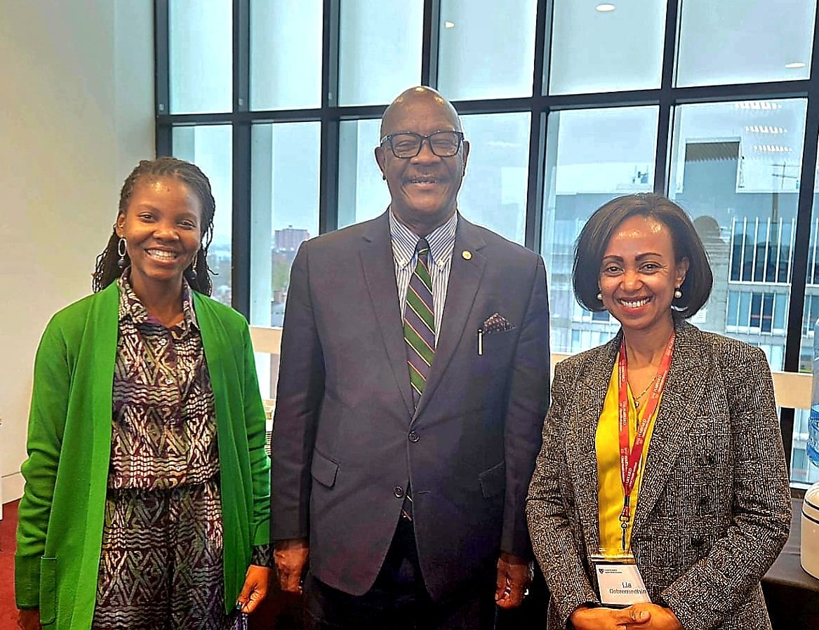 Achieving UHC requires partnership and collaboration and #MoH is leading the way on the global stage. Earlier today, @DembyAustin and @DrJalika engaged the Harvard Global Health Community and Dr. Vanessa Kerry @VBKerry on leveraging good partnerships to achieve UHC in S/L🇸🇱.