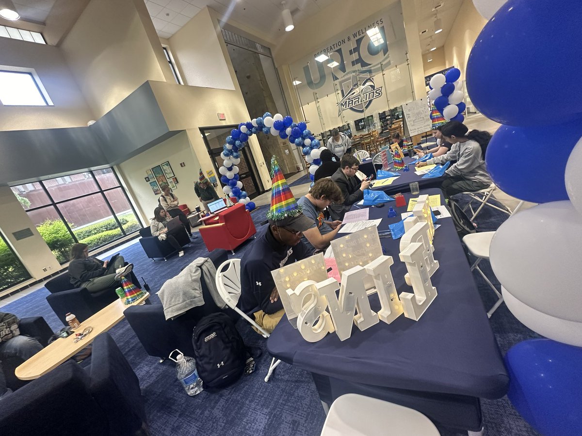 BattenU_SVP's tweet photo. Calling all alums!  Today is VWU’s Day of Giving and our students are reaching out.  Did you get a call or a text?  Even if you didn’t you may still make a gift by visiting our website: https://t.co/ni4GdpdFTL https://t.co/tNlzS4f9jt