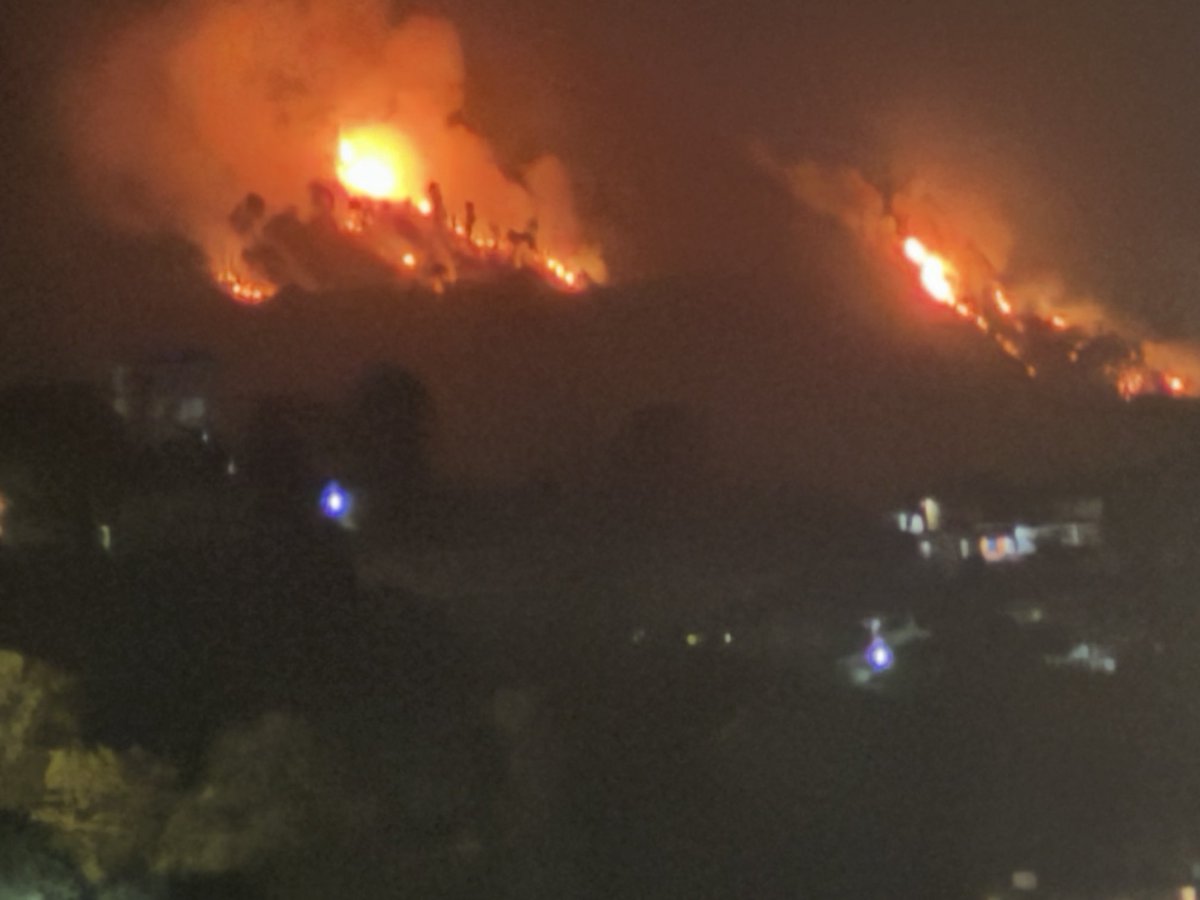 World Auto Forum (@worldautoforum) on Twitter photo Really really bad Forest fires at Bhimtal #live pic!
<a href="/CMOfficeUK/">CM Office UK</a> <a href="/PMOIndia/">PMO India</a> <a href="/AmitShahOffice/">Office of Amit Shah</a> Really really bad Forest fires at Bhimtal #live pic!
<a href="/CMOfficeUK/">CM Office UK</a> <a href="/PMOIndia/">PMO India</a> <a href="/AmitShahOffice/">Office of Amit Shah</a>