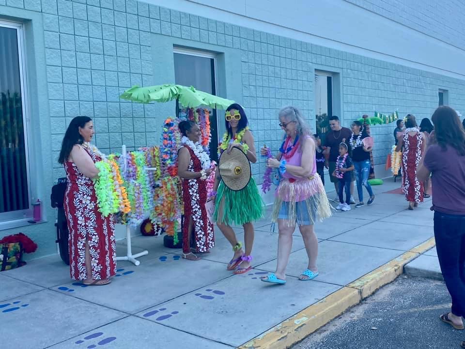 Ohana Means Family...  Family Means Nobody Gets Left Behind.  Thank You To PTO, Volunteers, &amp; Families For a Wonderful Night At The Luau!

<a href="/LeeSchools/">School District of Lee County</a>

#raymatweets