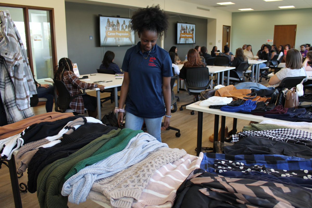 💫This past week, Girls Inc. partnered with @SHEIN_Official for an incredible event focused on career exploration in the fashion industry. Our girls had the amazing opportunity to dive into the world of fashion with industry leaders and discover endless career possibilities. 👗💼