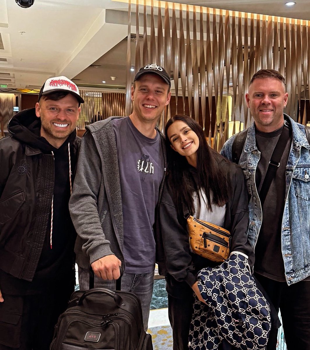 Bumped into a couple of legends in Santiago for @ultra Chile. @korolovamusik @arminvanbuuren Big party incoming 🚀