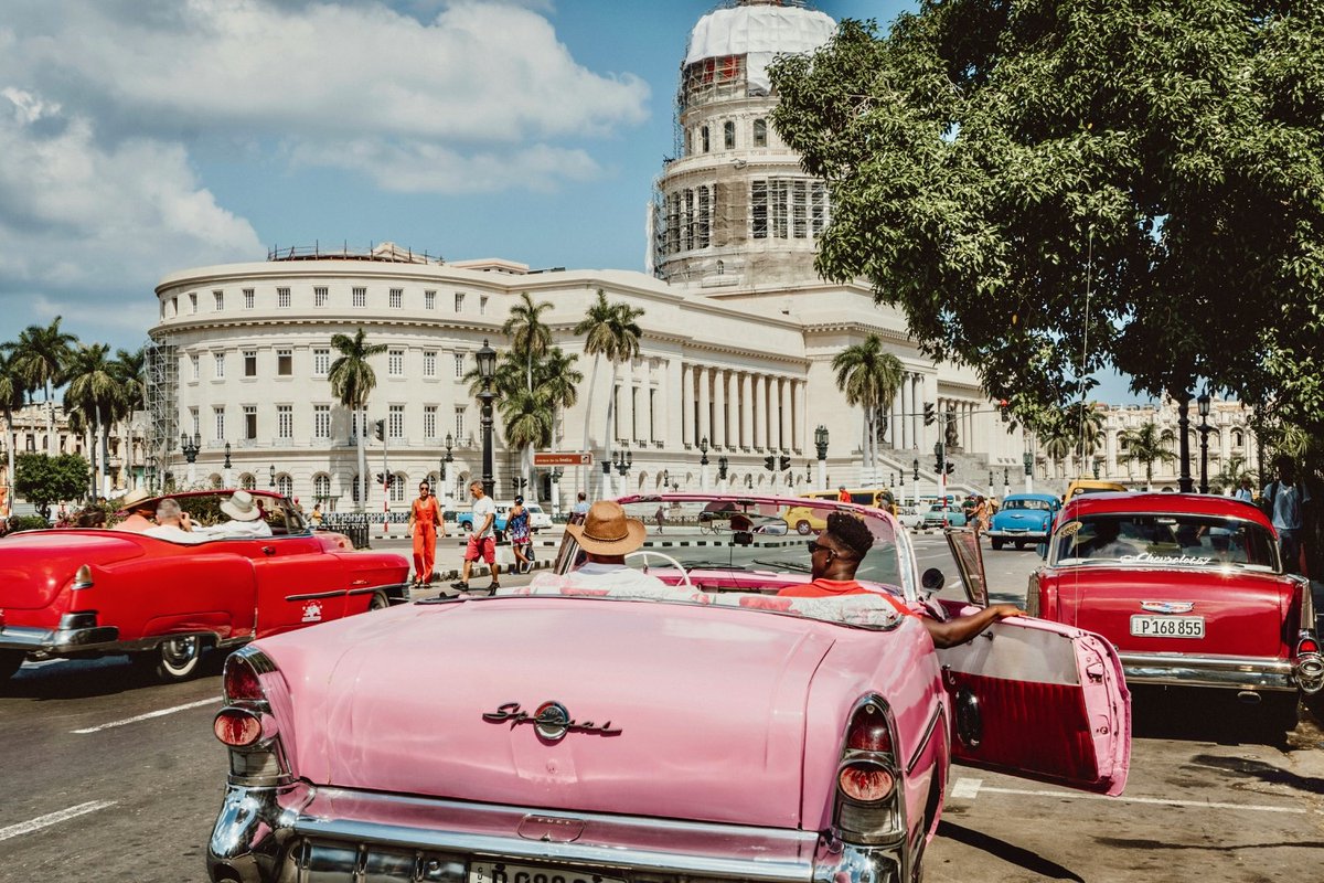 How do our visits to Cuba help support the locals who need it the most? Our new blog explains it all: outadventures.com/gay-travel-blo… 🇨🇺