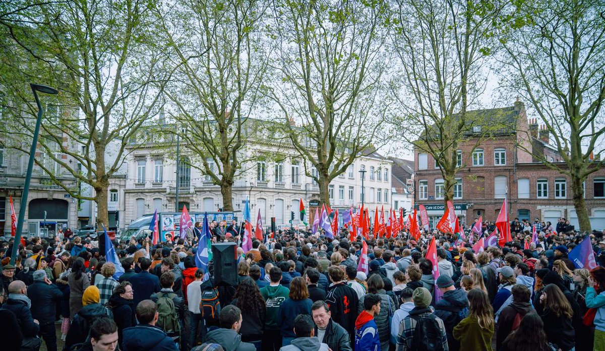 🔴 Ils ont tenté de nous censurer, ils auront échoués ! 🔥 Nous étions plus de 1000 à Lille hier soir pour dénoncer la censure et pour appeler à la paix. Cette grave atteinte à nos libertés fondamentales est ignoble. ✊ Faisons du 9 juin une grande censure populaire !