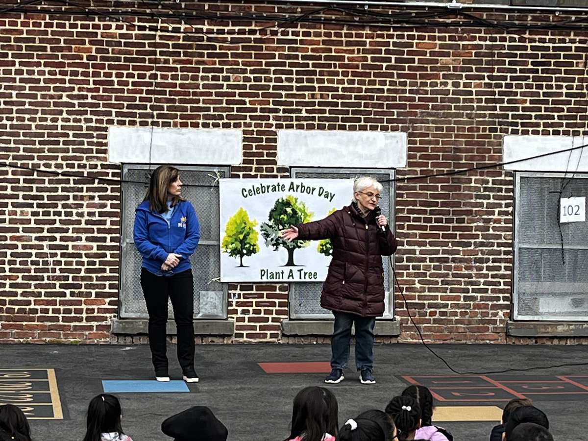 Thank you Council Member Schulman for joining our Arbor Day Celebration! @Lynn4NYC @D27NYC #66LovesTrees #JKOKnights