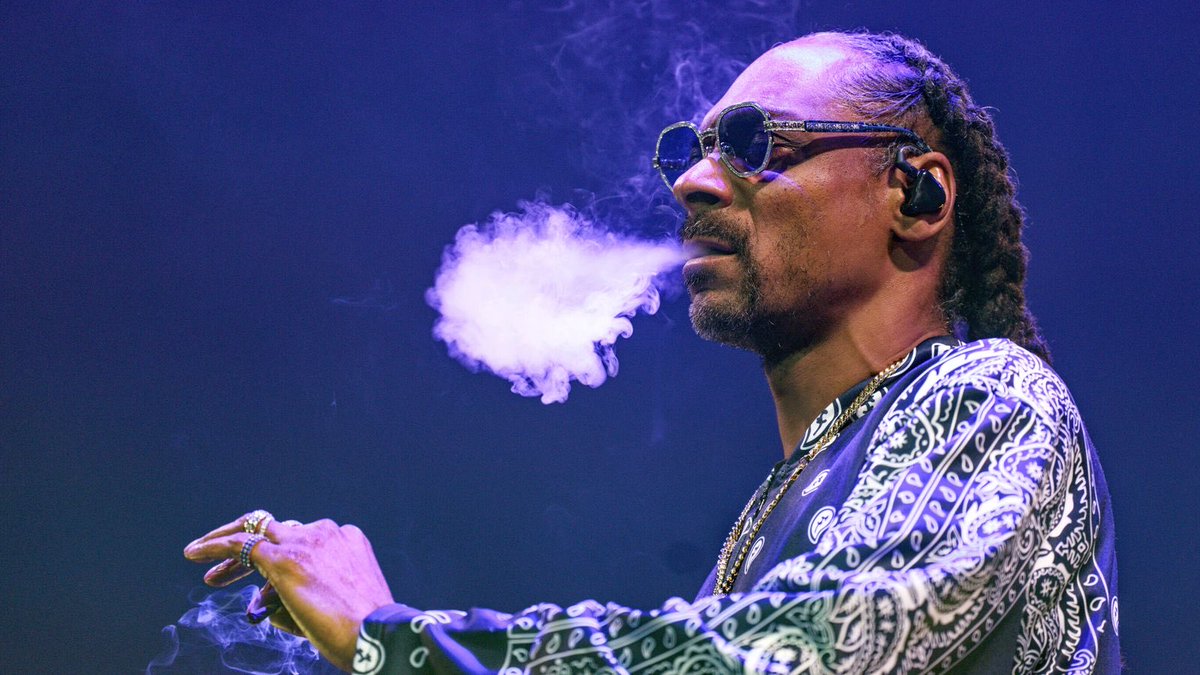 Pediavenir's tweet image. 🇫🇷 FLASH - Actuellement à Paris pour un concert, la police soupçonne le rappeur Snoop Dogg de consommer des stupéfiants.