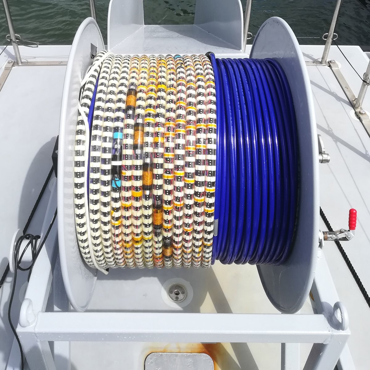navalgroup's tweet photo. The #RNSC will benefit from the latest fibre-optical technology.
#submarines #WeMeanBusiness #DutchBusiness https://t.co/oVGNtBaZam