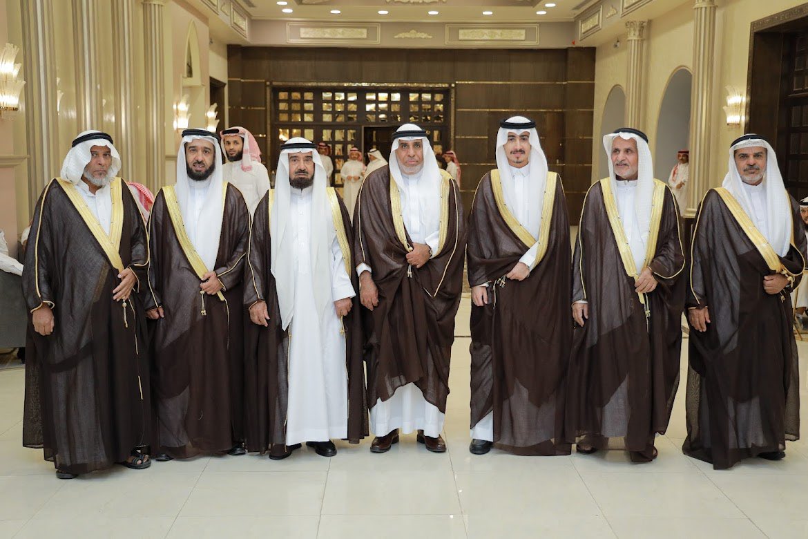 bsjohani's tweet photo. الحمد لله الذي تتم بنعمته الصالحات، احتفلنا يوم السبت الماضي بزواج ابني المهندس عبدالرحمن .. أسأل الله للعروسين التوفيق والسعادة وصلاح الذرية https://t.co/y86diLsKQt